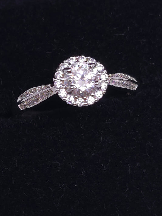S925 - Moissanite Halo Ring