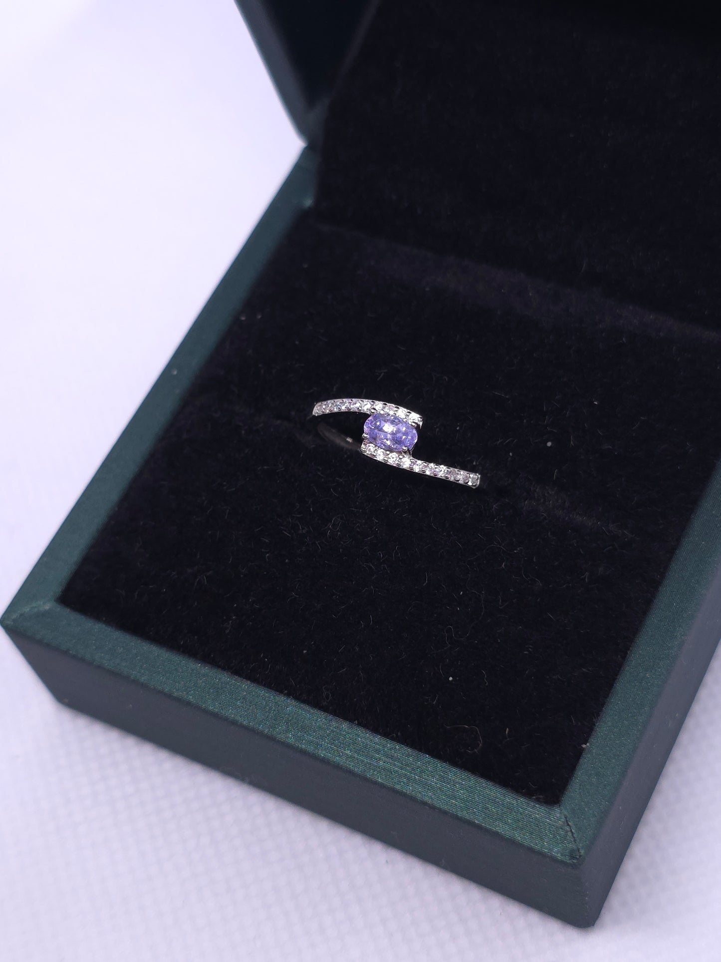 S925 - Tanzanite Bypass Ring