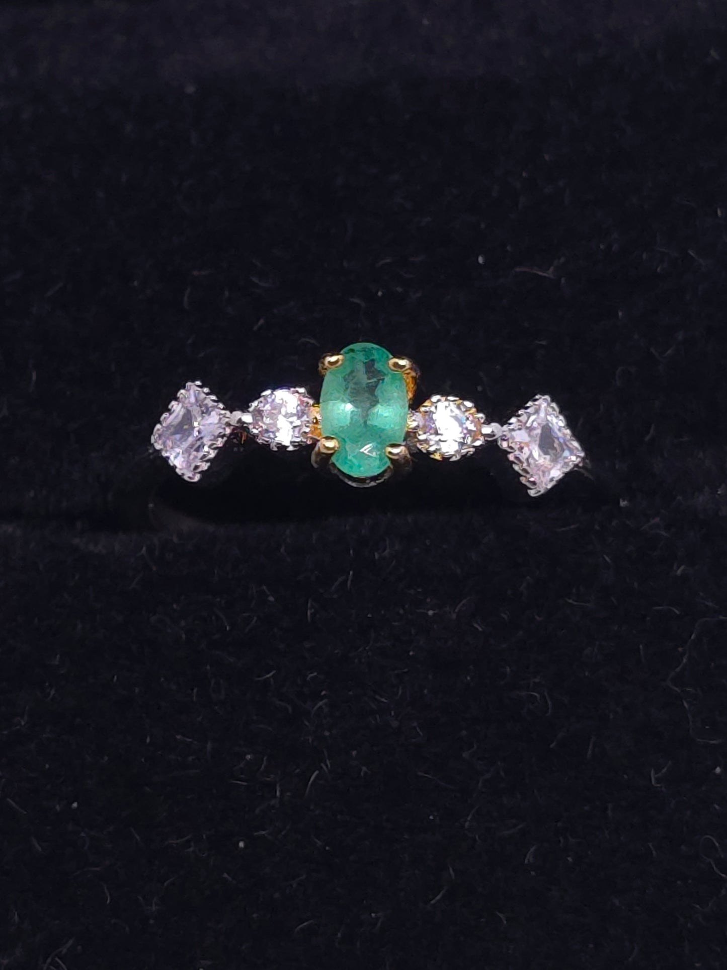 S925 - Emerald Prong Ring