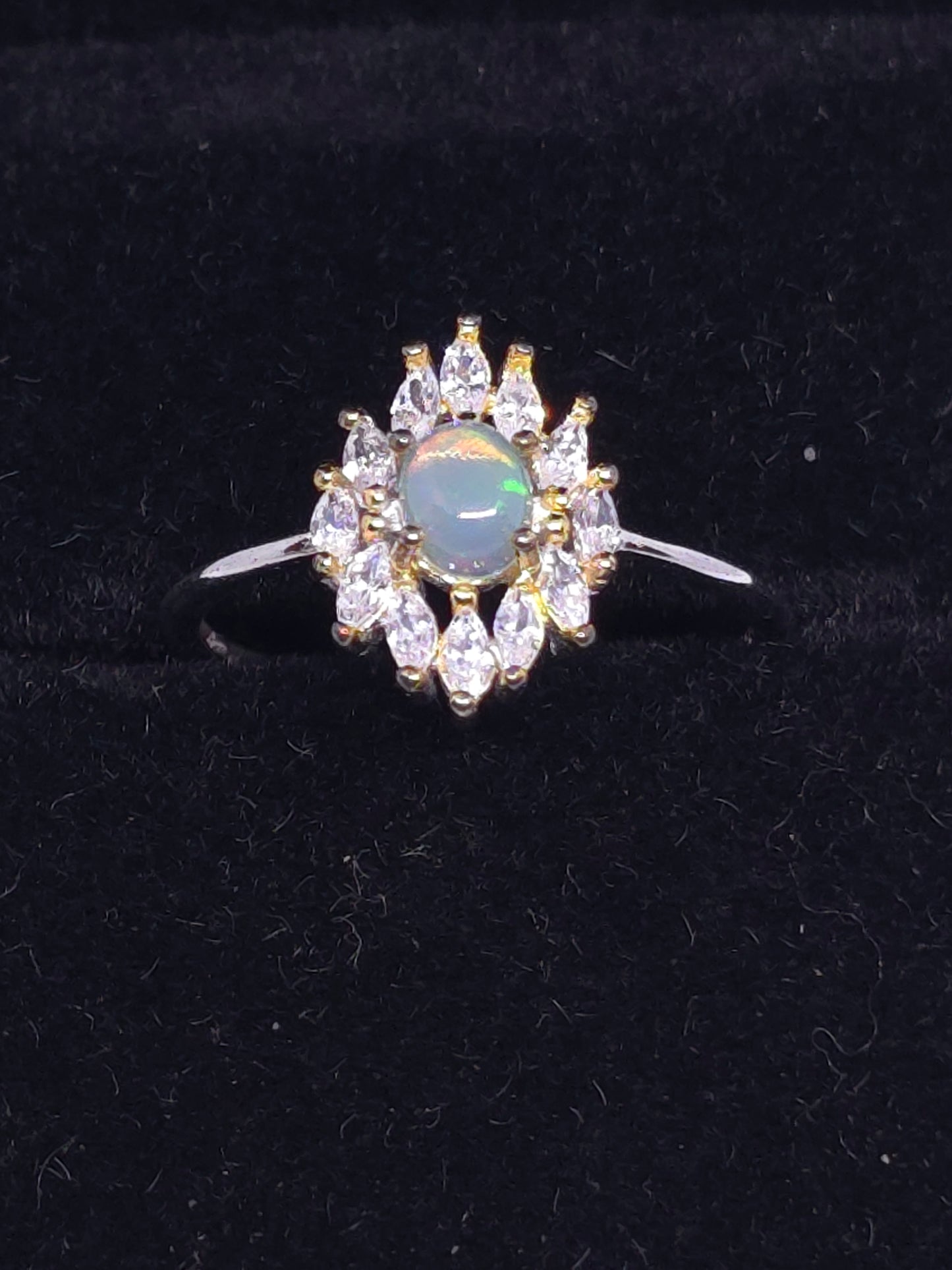 S925 - Opal Flower Halo Ring