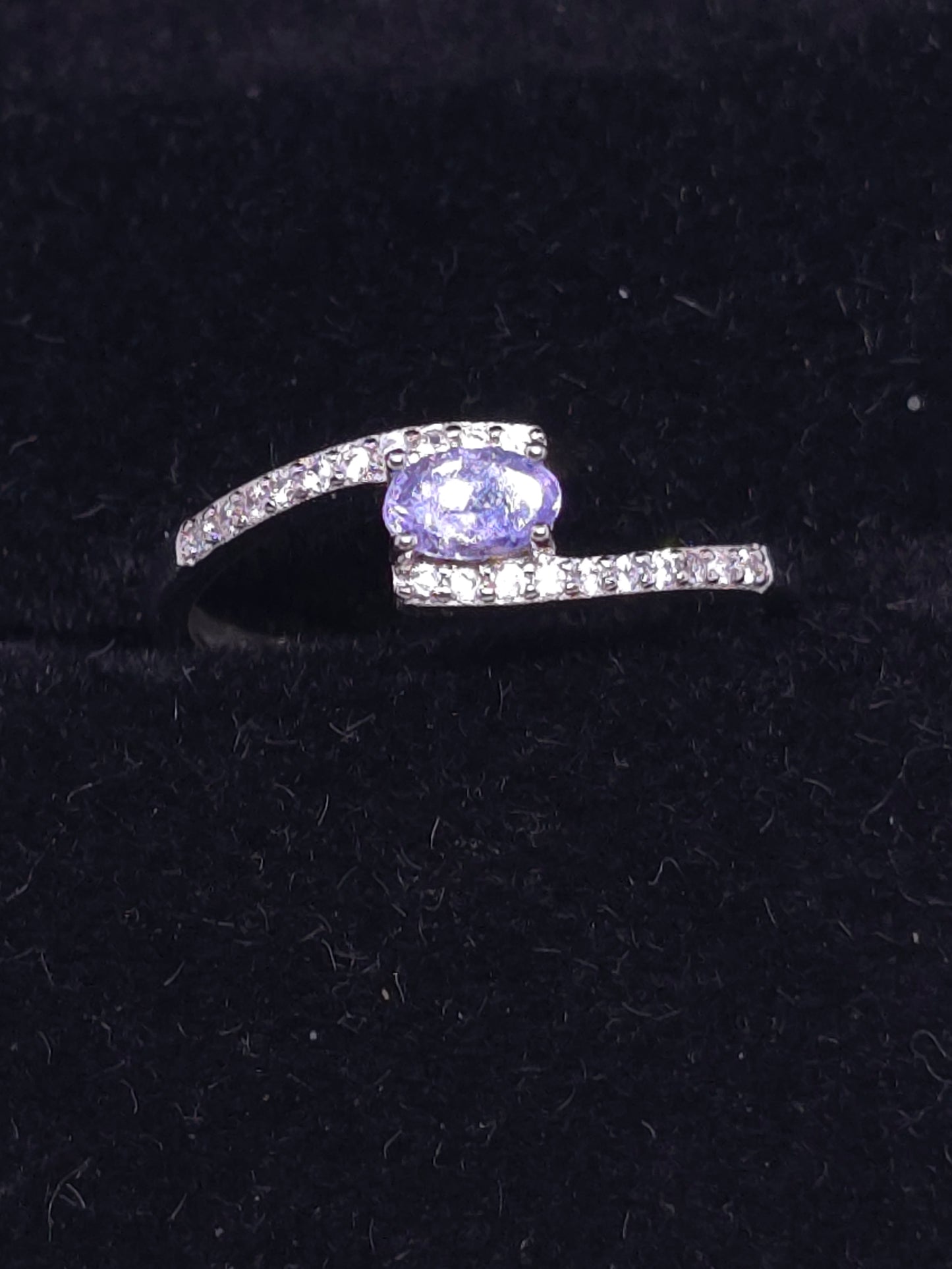 S925 - Tanzanite Bypass Ring