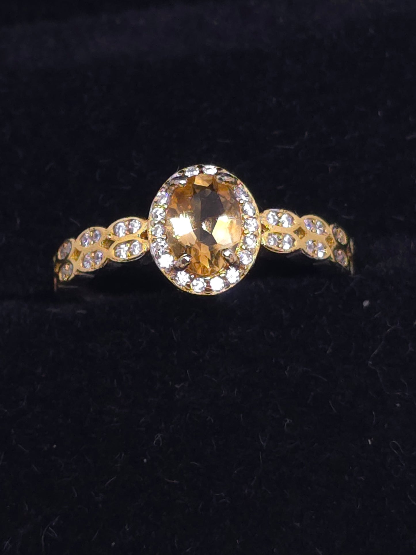S925 - Citrine Halo Ring