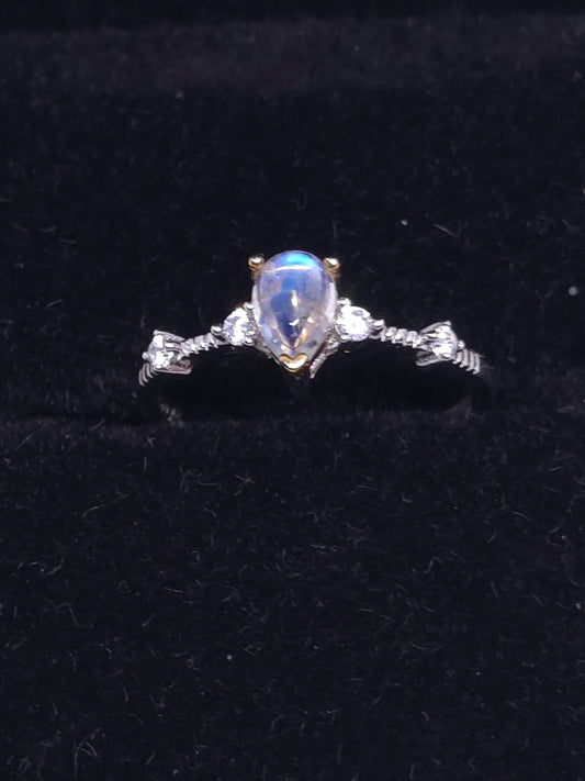 S925 - Moonstone Teardrop Ring