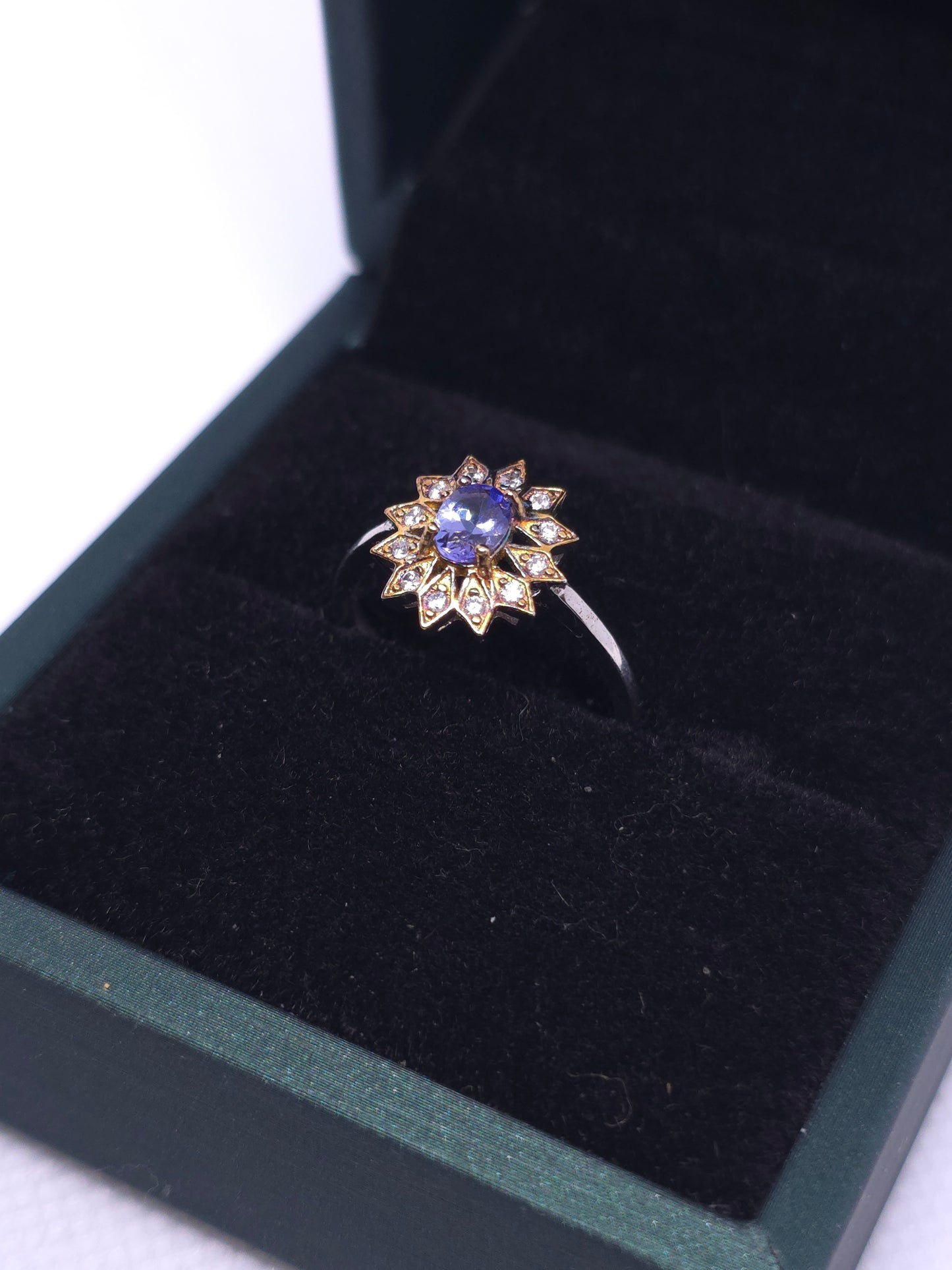 S925 - Tanzanite Flower Halo Ring